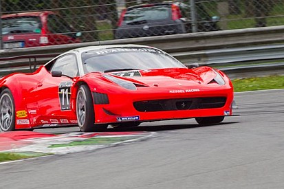 Zampieri conquista la pole a Monza, decimo Valentino