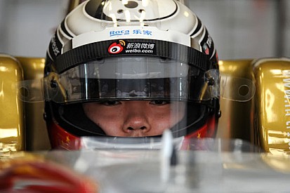 Ma Qing Hua al posto di Karthikeyan nelle Libere 1