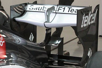 La Sauber utilizza lo stallo dell'ala posteriore