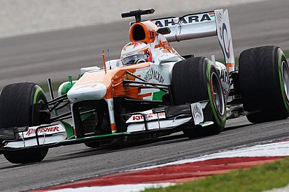 Force India costrette al ritiro dopo i guai al pit stop