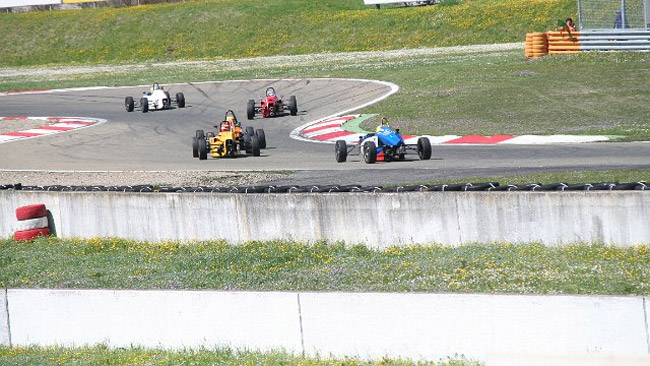 Formula Junior: piccole variazioni al calendario
