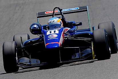 Pole position per Jones nella seconda gara di Jerez