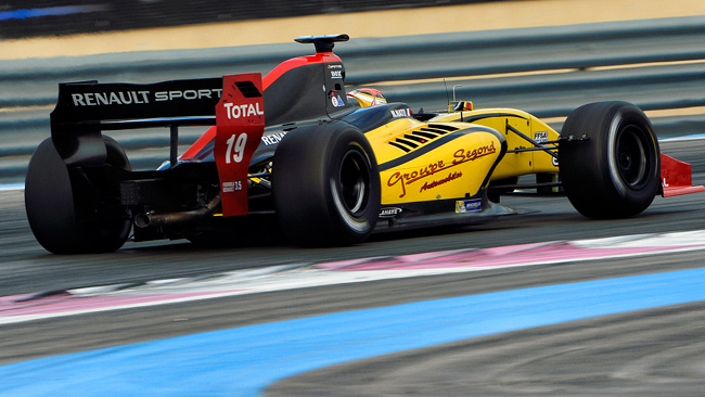 Renault prova il V6 turbo sulla World Series?