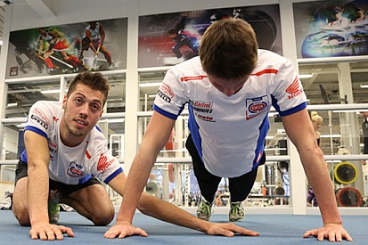 I piloti Honda visitano l’Istituto Inglese dello Sport