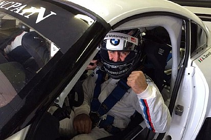 Ecco Alex Zanardi nell'abitacolo della BMW Z4 GT3