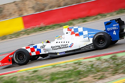 Jerez, Day 2: Rowland guida la doppietta Fortec