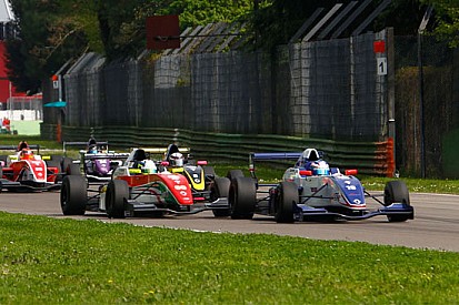 Nyck De Vries concede il bis in gara 2 ad Imola
