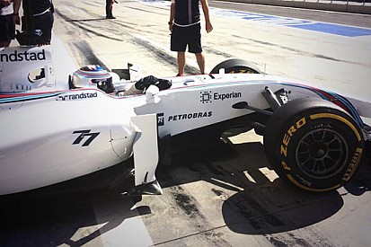 Esperimenti d'assetto e aerodinamica per Bottas