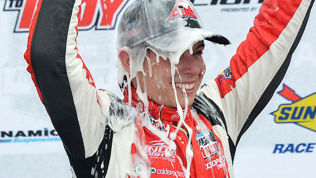 Gabby Chaves risponde a Veach a Long Beach