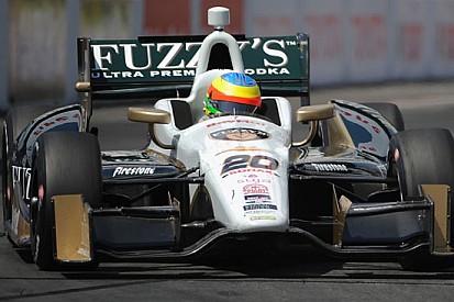 Mike Conway trionfa a sorpresa a Long Beach