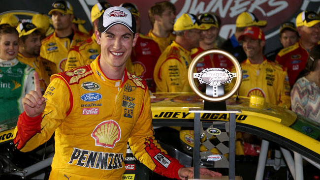 Seconda vittoria in tre gare per Joey Logano