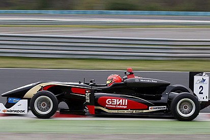 Esteban Ocon vince Gara 2 davanti a Giovinazzi
