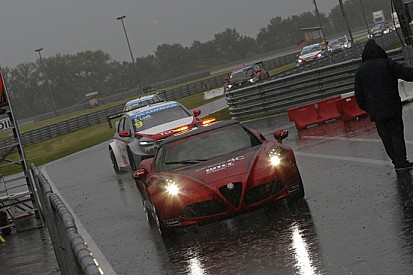 Slovakiaring, Gara 2: Troppa pioggia, corsa cancellata