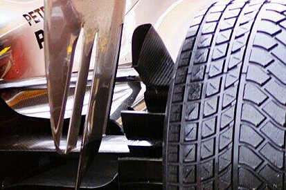 Mercedes: i freni alimentano il flusso delle paratie