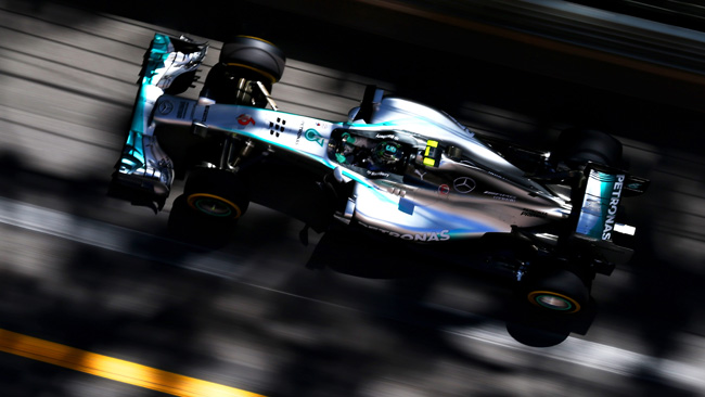 Rosberg pole a Monaco e poi va lungo: è polemica!