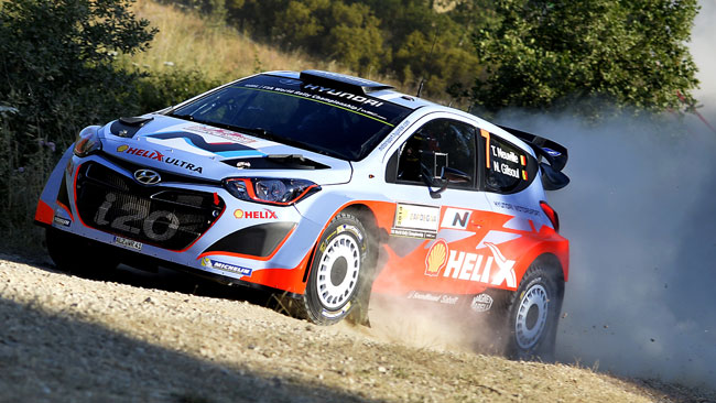 Italia, PS2: Neuville porta in testa la Hyundai!