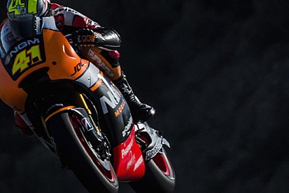 Barcellona, Libere 1: Espargaro svetta con la Forward!