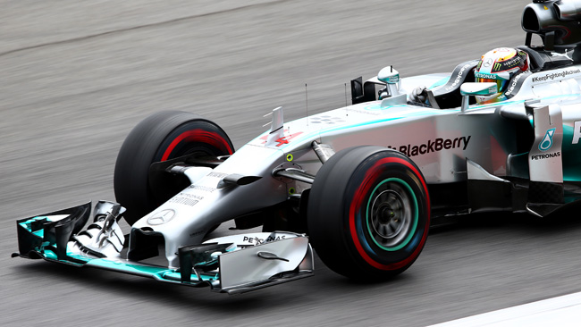 Austria, Q1: Hamilton precede un grande Kvyat!