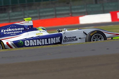 Jimmy Eriksson coglie la pole di Gara 1