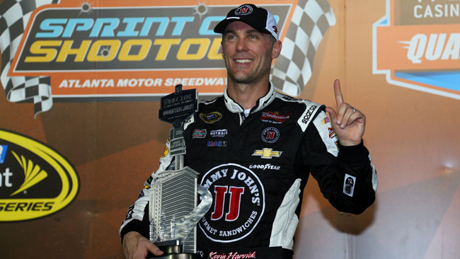 Kevin Harvick firma la pole anche ad Atlanta