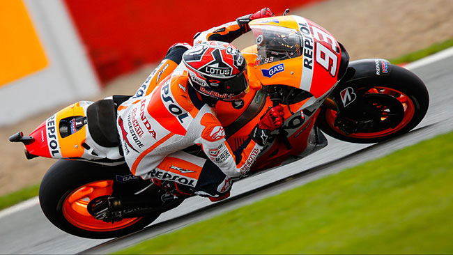 Silverstone, Libere 3: Marquez cade ma resta davanti