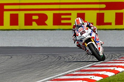 Jonathan Rea punta al podio a Magny-Cours