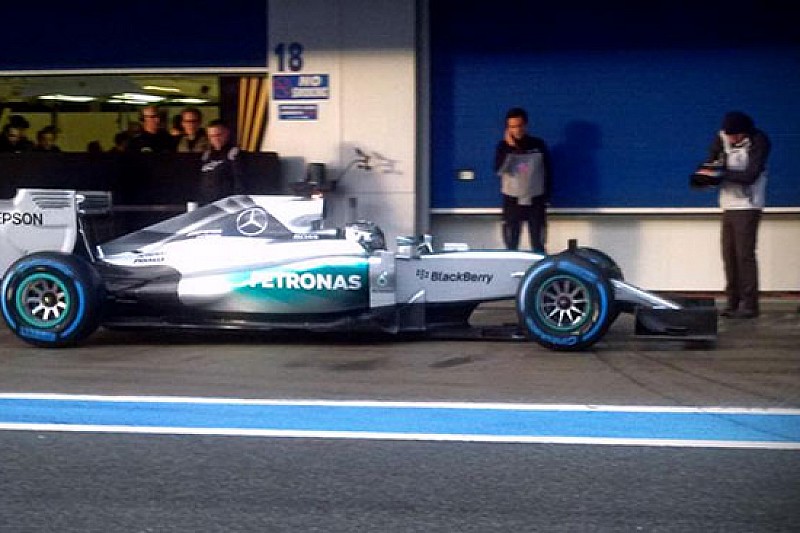 Jerez, Day 3, Ore 10: sull'umido parte bene Rosberg