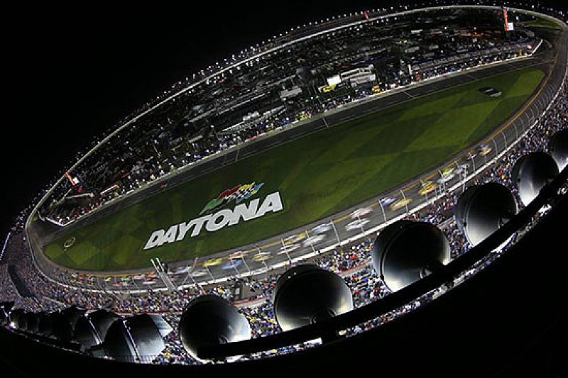 Menard coglie la pole nella Unlimited Race a Daytona