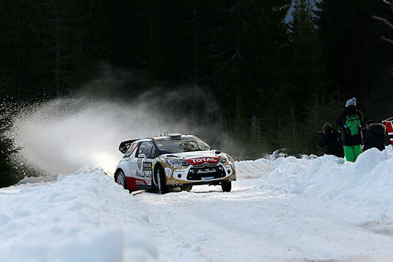 Svezia, PS16: Meeke porta a casa la prima speciale