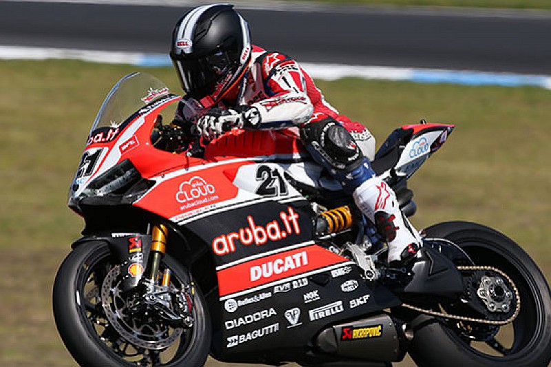 Troy Bayliss rallentato da un problema tecnico