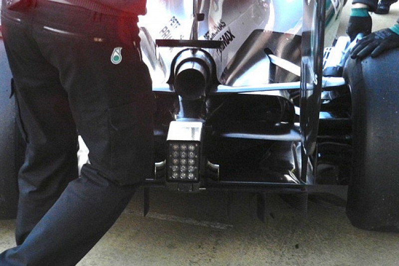 Mercedes: quanto è stretta la W06 intorno allo scarico!