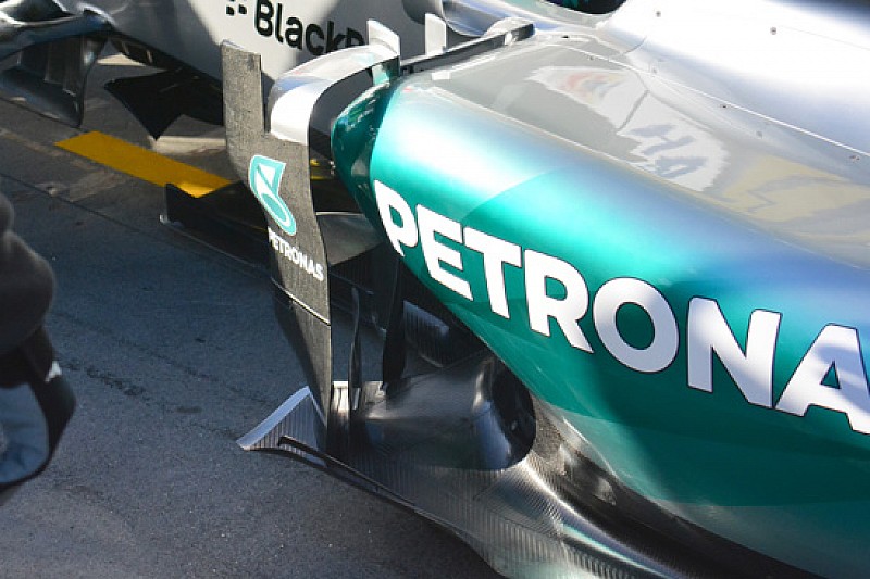 Mercedes: il deviatore di flusso ha due flap addizionali