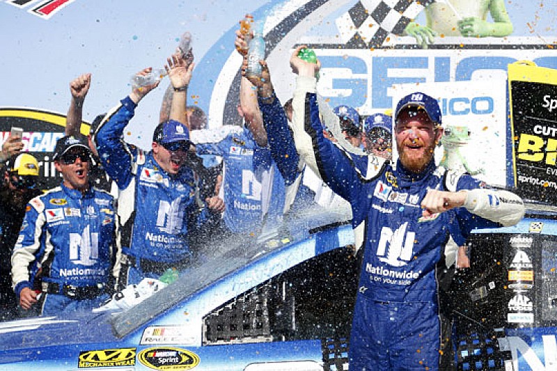 Dale Earnhardt Jr torna alla vittoria a Talladega