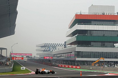 Ecclestone pide a los promotores del GP de India que se decidan
