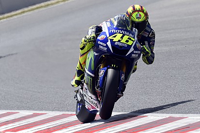 Rossi dice que largar en tercera fila lo dejó sin chances de ganar