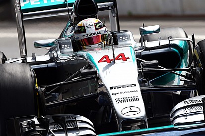 Hamilton confirma su cambio a los cascos Bell