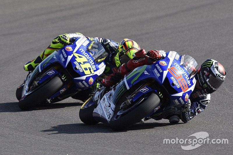 Rossi y Lorenzo tendrán el nuevo chasis Yamaha en Assen