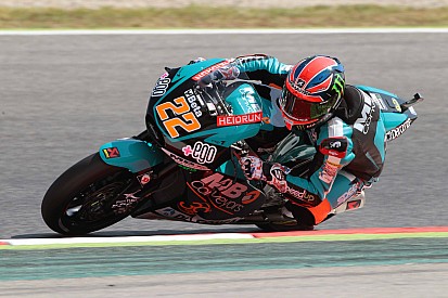 Lowes domina en los libres de Moto 2