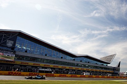 Rosberg vuelve a quedar al frente en la práctica 2