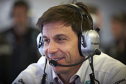 Wolff dice que las restricciones en la radio funcionarán esta vez