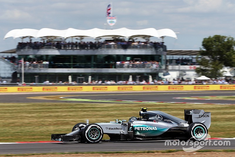 Rosberg intentó atacar a Hamilton, pero no fue suficiente