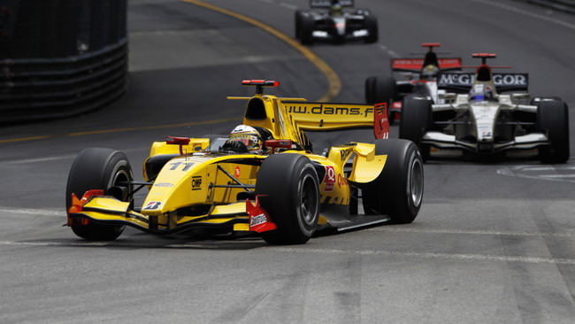 Assolo di d'Ambrosio in gara 2 a Monaco