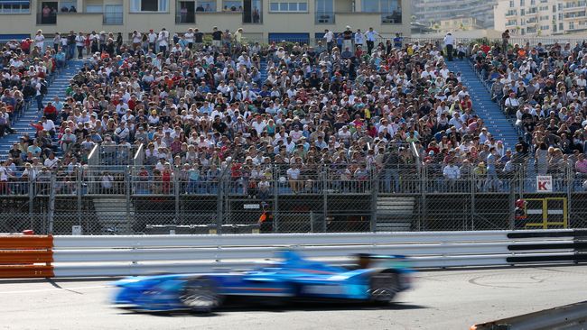 Tifosi, la serie “full electric” lancia un sondaggio online