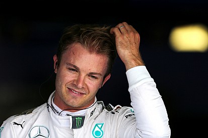 Nico Rosberg esbanja confiança: "Sou capaz de vencer Lewis"