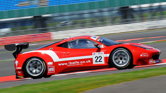 La Ferrari della Balfe Motorsport in pole in gara 2