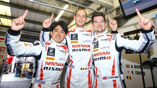 Buncombe regala la pole di Silverstone alla Nissan