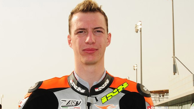 Finsterbusch al posto di Mikhalchik con Go Eleven