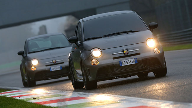 Abarth 695 Biposto, belva da pista prestata alla strada!