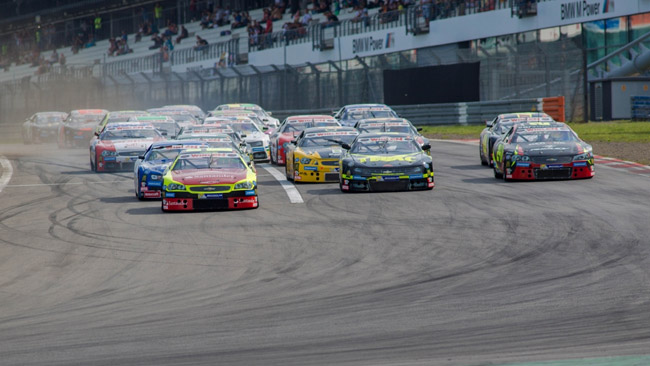 NASCAR Whelen: a Magione cresce l'attesa