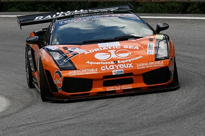 Ferdinando Serafino in pista con una Gallardo